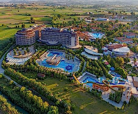 Sunmelia Beach Resort Hotel çatı üstü Solimpeks güneş kollektörleri